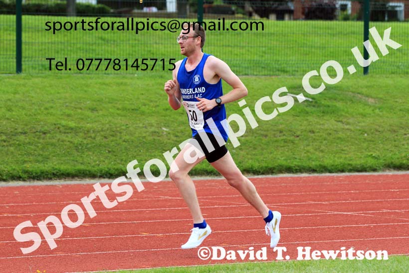 North Eastern 10000 metres, Whitley Bay. Photo: David T. Hewitson/Sports for All Pics